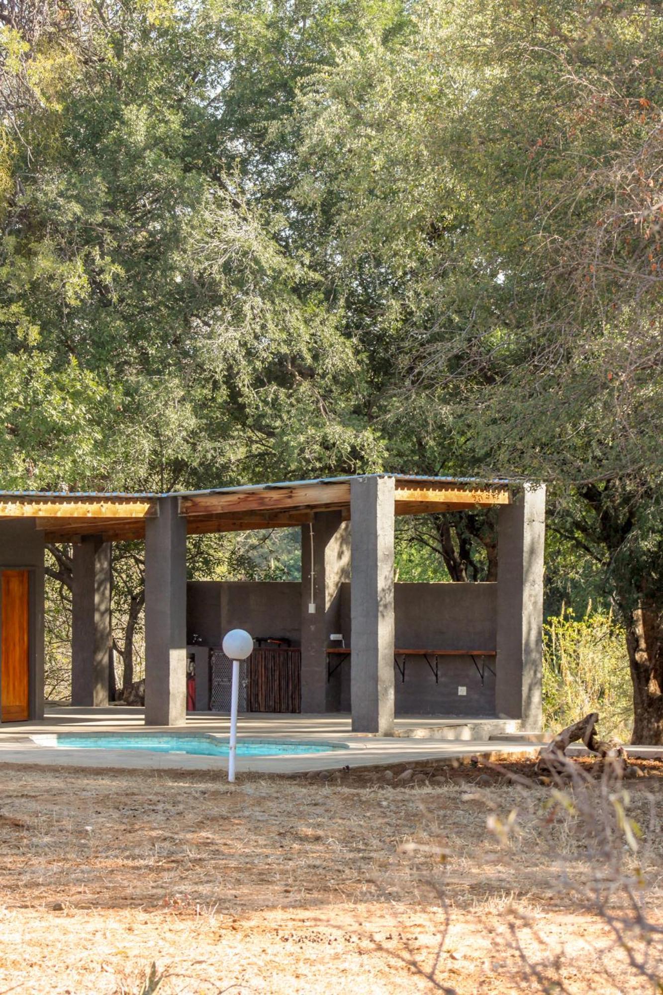 Bushriver Lodge Mica Exterior photo